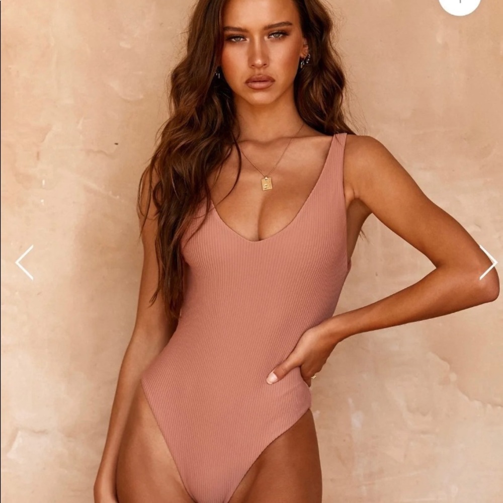 NWOT Gooseberry Intimates Seaside body suit